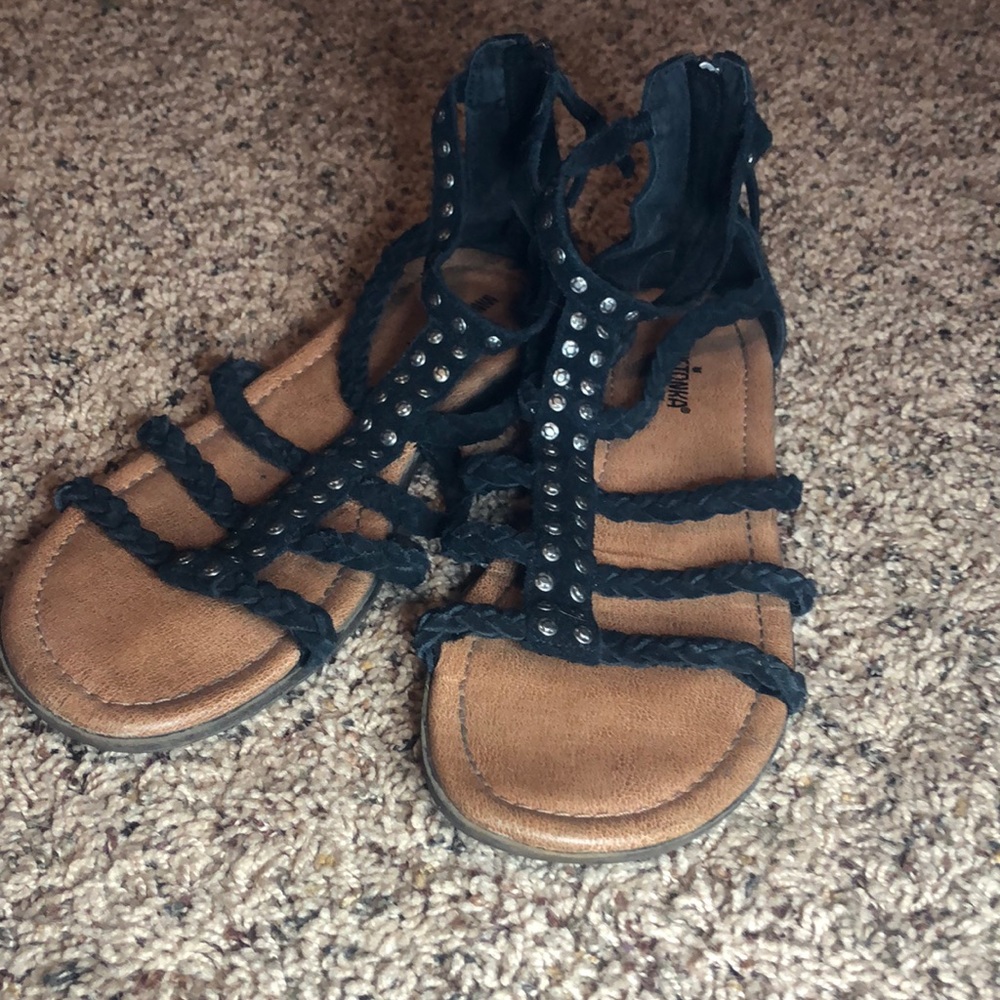 Minnetonka gladiator sandals